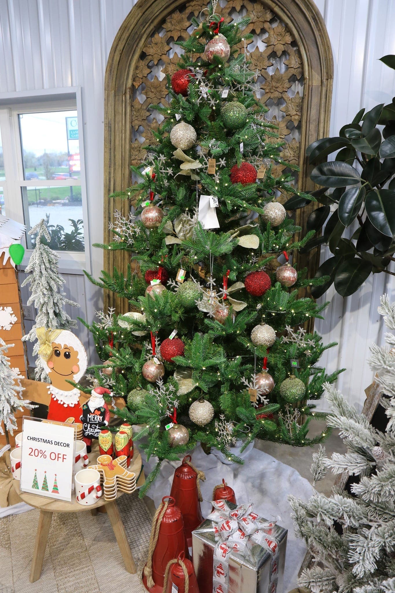 Seasonal at Colonial Classics Garden Center