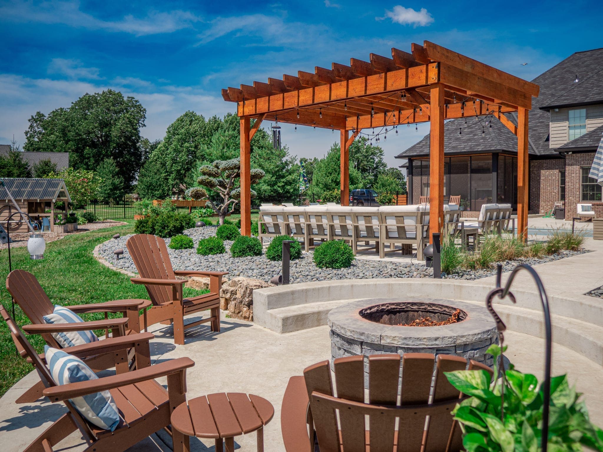 Fire Pit & Pergola