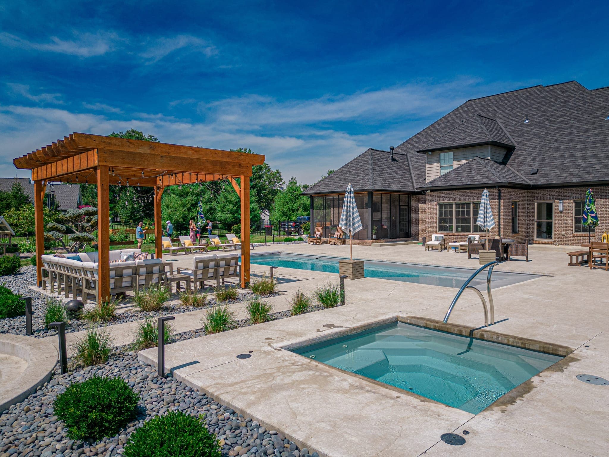 Pool & Spa